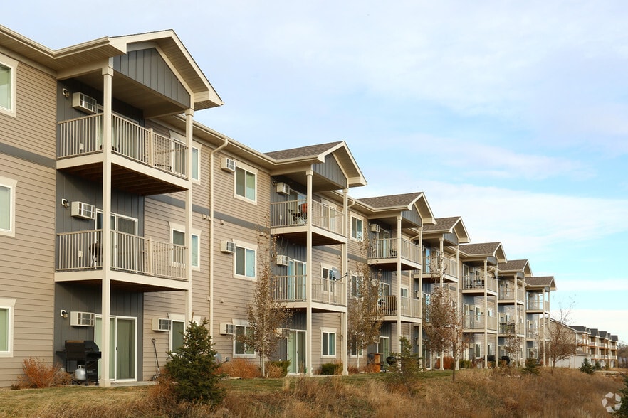 Building Photo - Plantation at Hunters Run