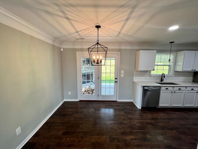 Building Photo - Powell 37849 - 3 bedroom, 2.5 bath home - Contact Tanner Fee 865-850-5103