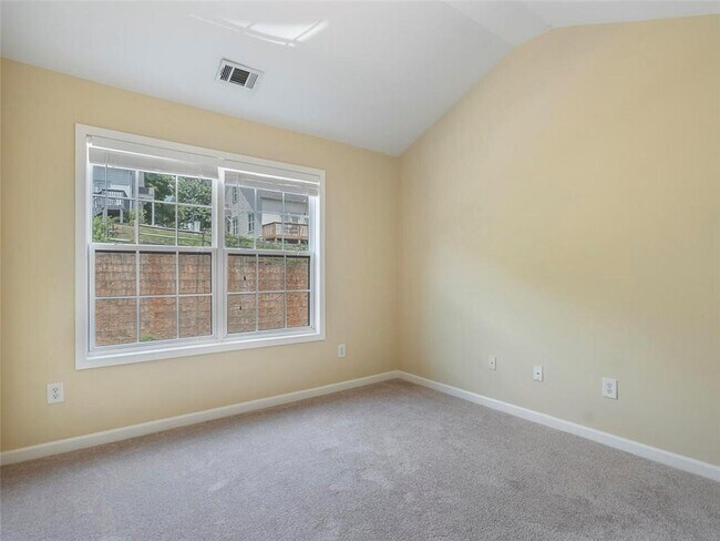 Building Photo - 1929 Hoods Fort Cir NW