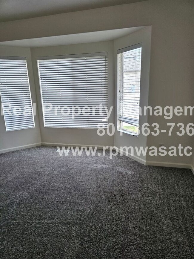 Building Photo - 4120 Juniper Hills Dr