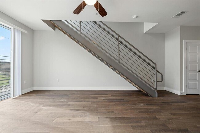 Building Photo - 3114 S Congress Ave