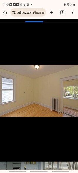 Building Photo - 876 Warren St