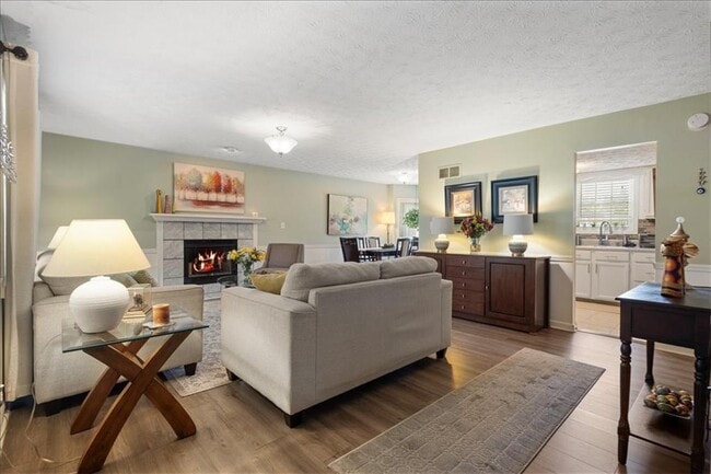 Building Photo - 2660 Windage Dr SW