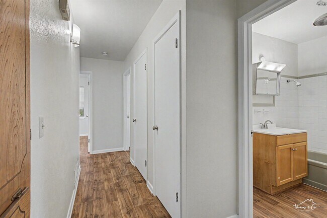 Building Photo - 2310 Reilly Rd