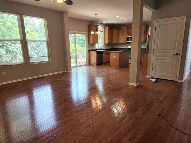 Building Photo - 1546 Clear Dr