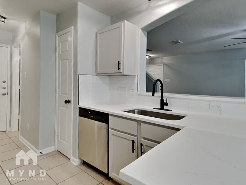 Building Photo - 13613 Bighorn Trail