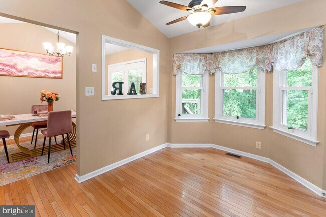 Building Photo - 10603 Eden Brook Dr