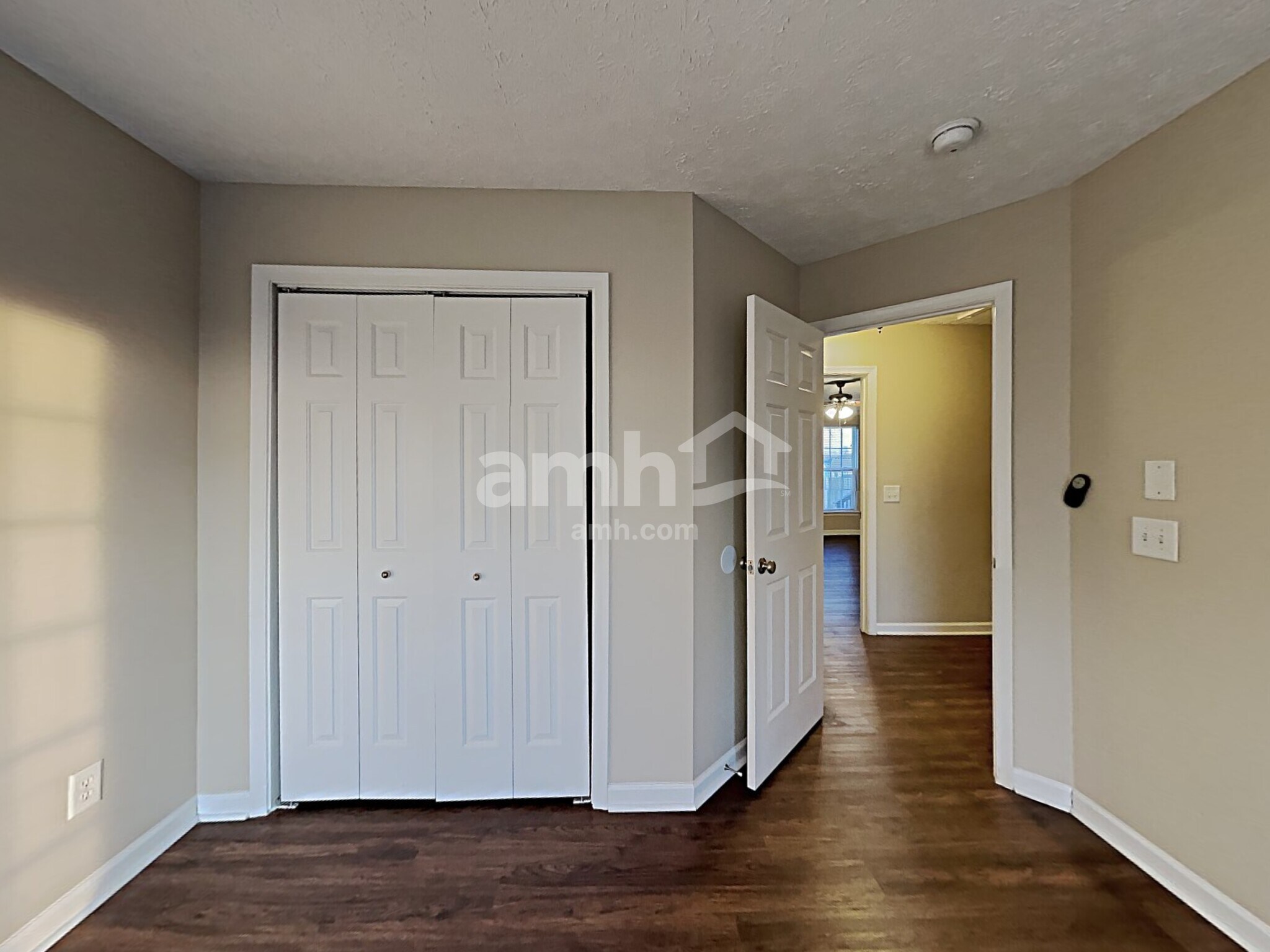 Building Photo - 2922 Wills Ct