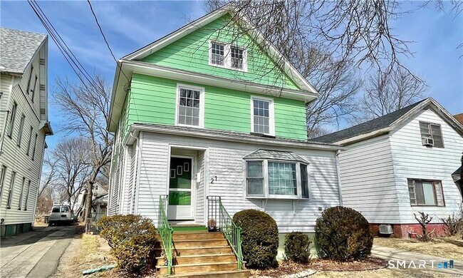 Building Photo - 21 Parmelee Ave