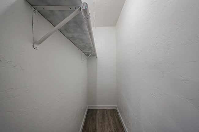 Building Photo - 2816 N 33rd Pl