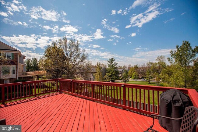 Building Photo - 13724 Valley Oak Cir