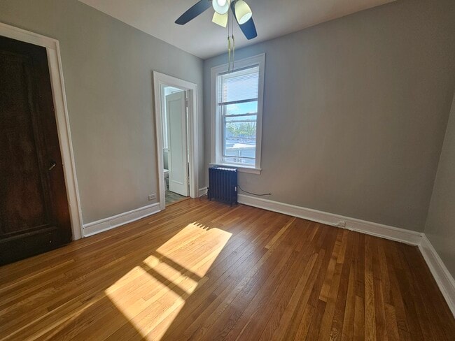 Building Photo - 4608 N Spaulding Ave
