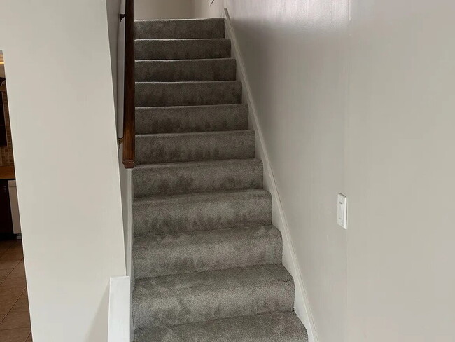Building Photo - Welcome home!