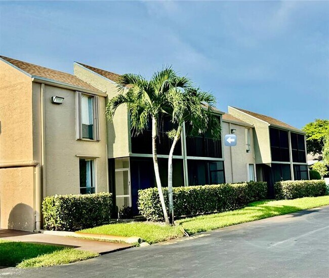 Building Photo - 7173 Orange Dr
