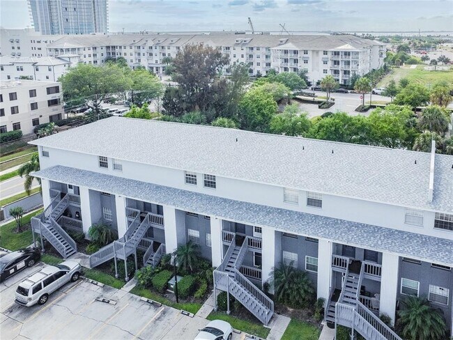 Building Photo - 4907 W McElroy Ave