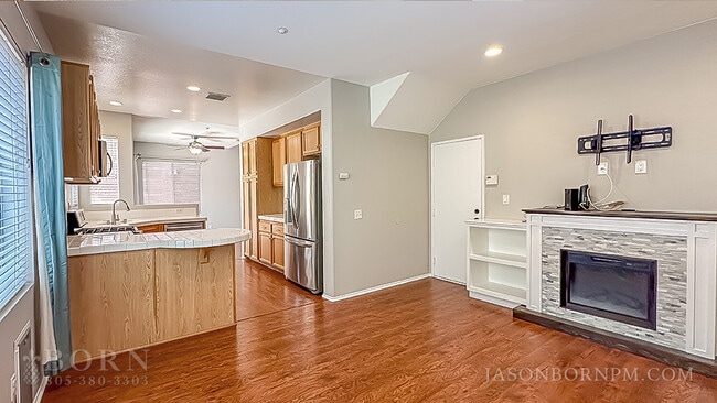 Building Photo - 476 Scatterwood Ln