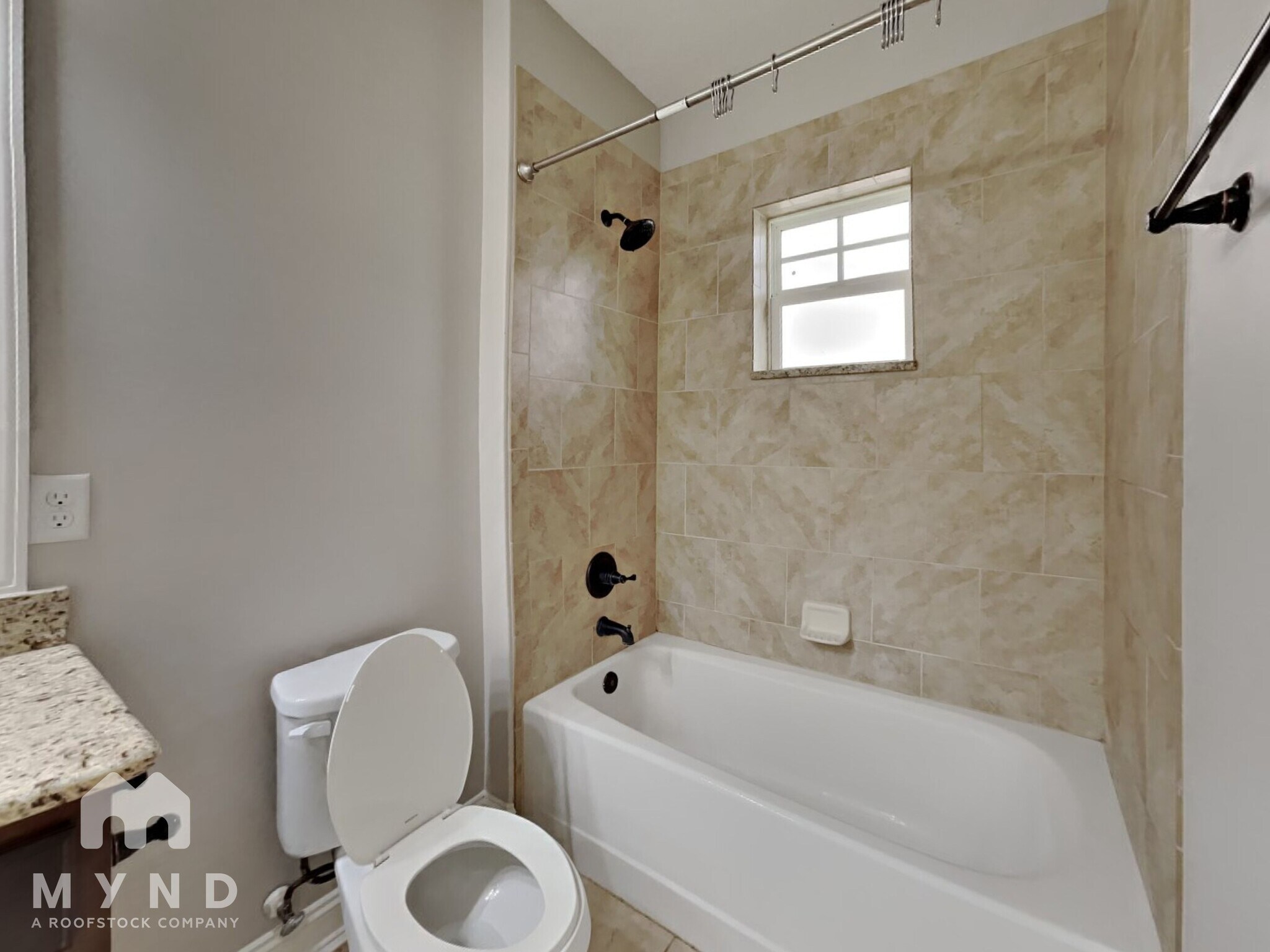 Building Photo - 3520 Hawthorn Way