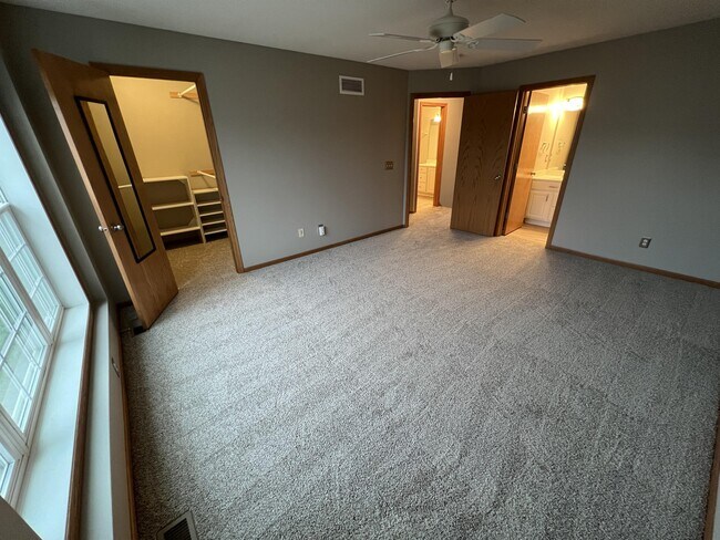 Building Photo - 15760 Flan Ct