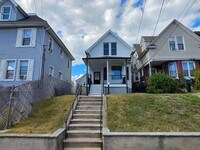 Building Photo - Stylish 3-Bedroom Home in Hackensack, NJ for Rent