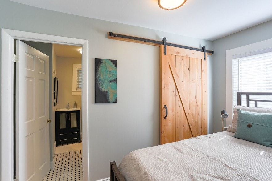 Building Photo - 1310 Hyman Ave