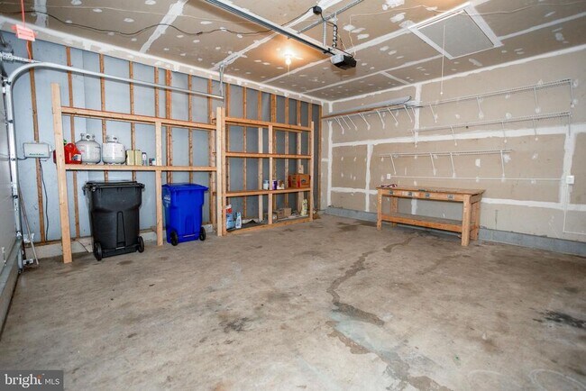 Building Photo - 13076 Dove Tree Ct