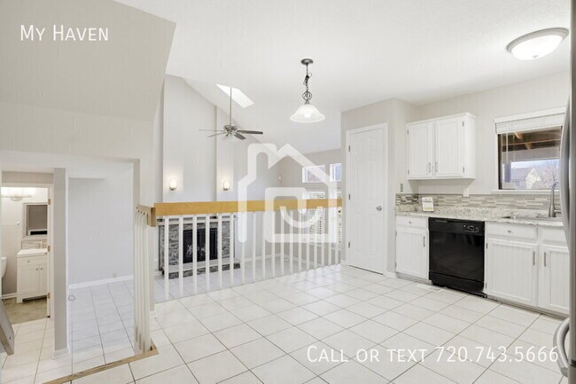 Building Photo - 5812 S Jericho Way