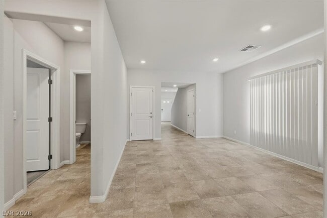 Building Photo - 1058 Willow Berry Ave
