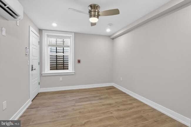 Building Photo - 2034 N Front St