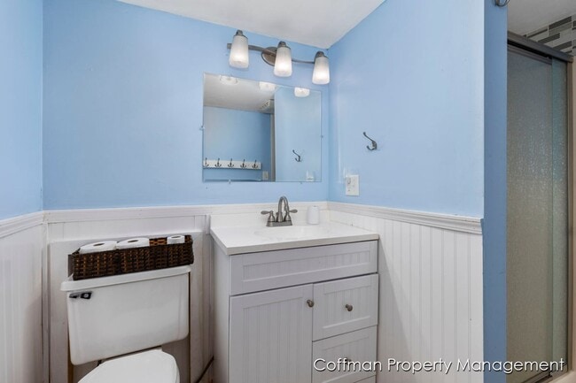 Building Photo - 7293 Davies Dr NE