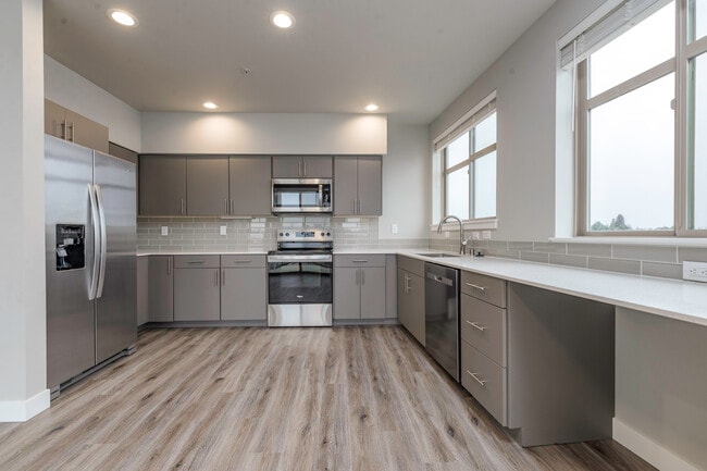 Building Photo - One Saint Helens Apartments