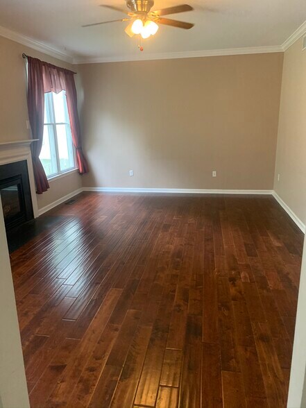 Building Photo - 1809 Stark Drive
