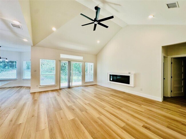 Building Photo - 15113 N Flamingo Dr