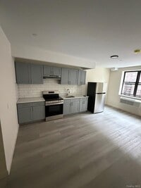 Building Photo - 2854 Webb Ave