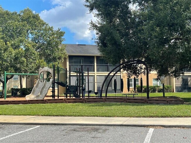 Building Photo - 9917 Sweepstakes Ln