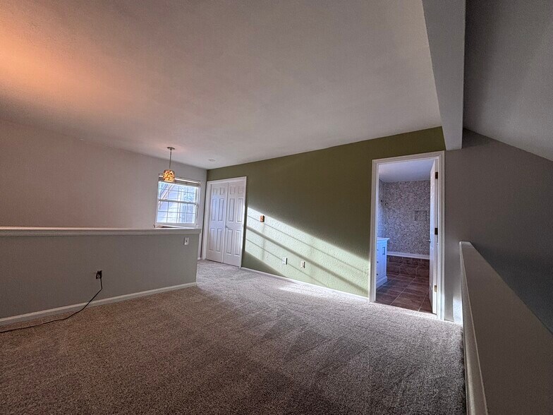 Building Photo - 2172 S. Victor St.