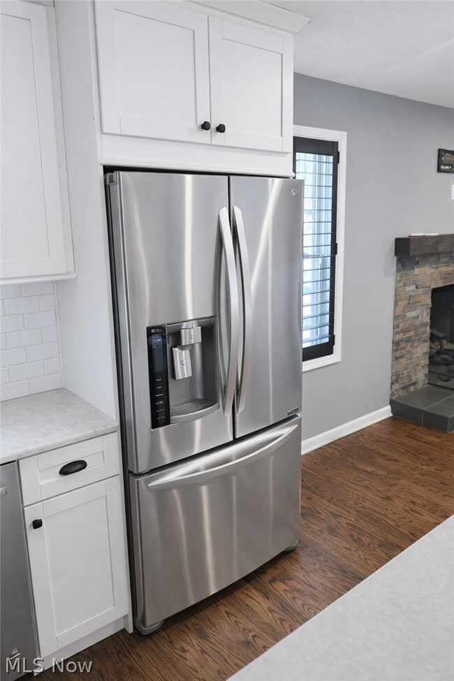 Building Photo - 26930 Elmwood Dr