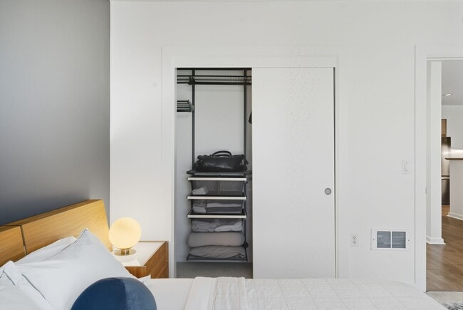 Building Photo - 200 2nd St