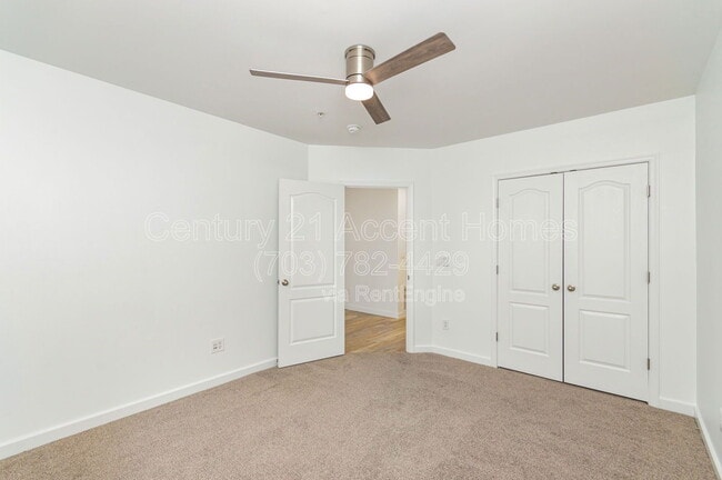 Building Photo - 22824 Ferncrest Terrace