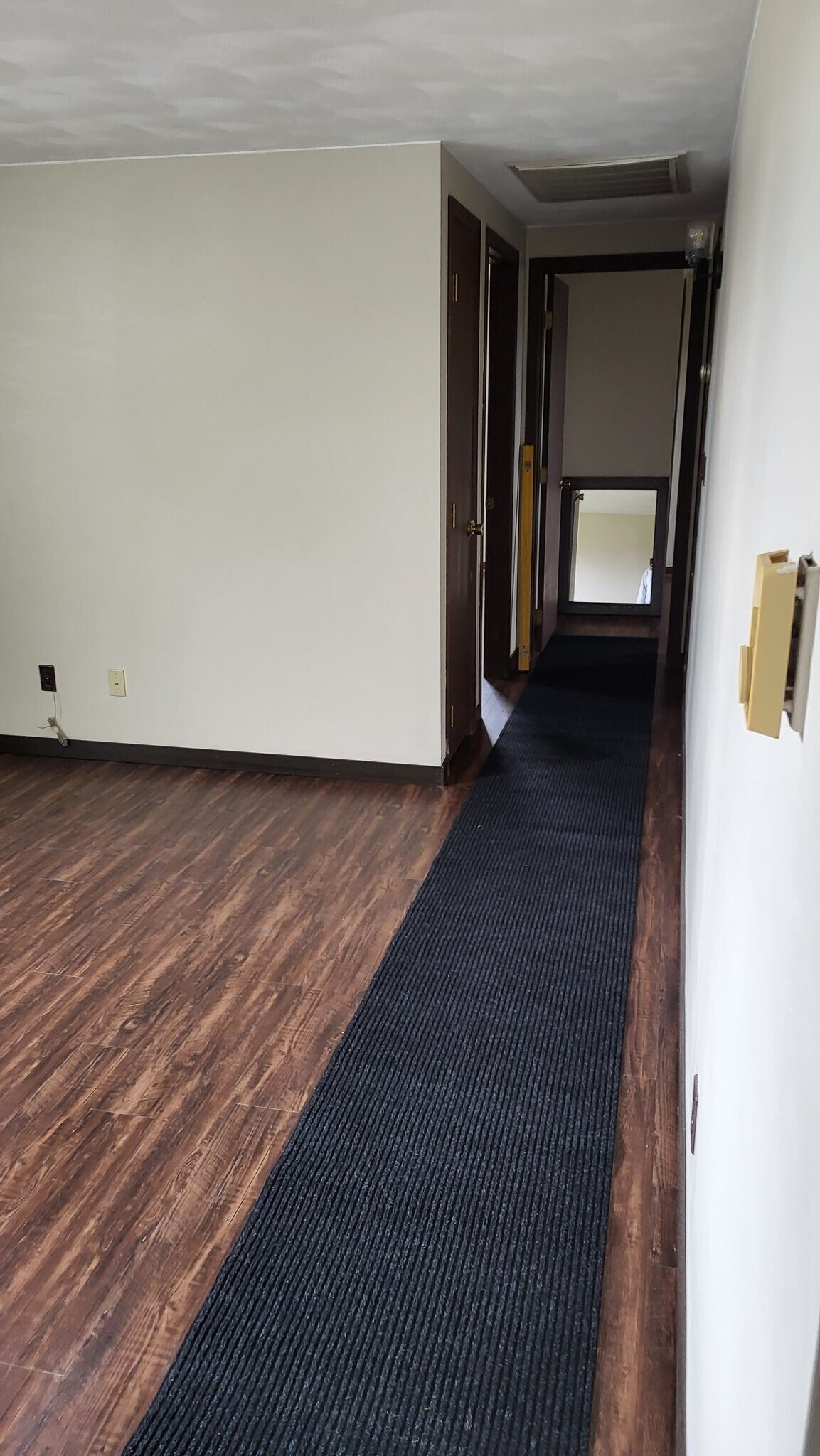 Building Photo - 224 Lincoln Dr