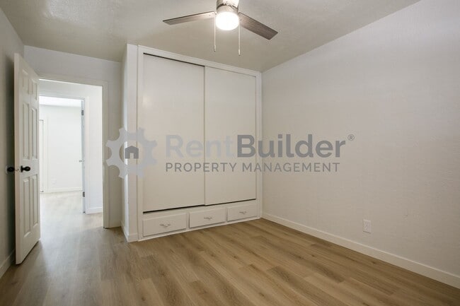 Building Photo - CALL US TODAY AT (505) 808-6467 TO SCHEDUL...