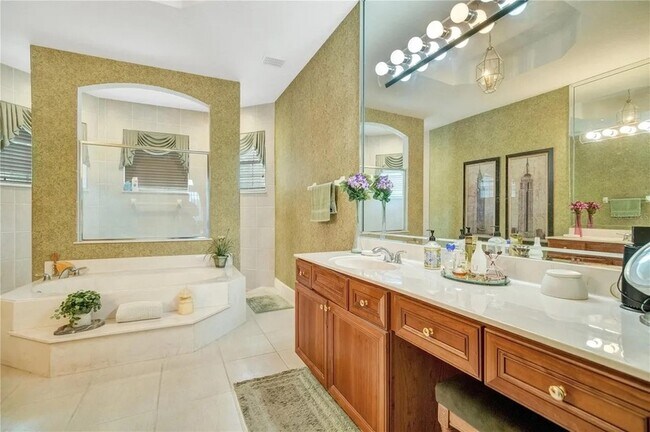 Building Photo - 14113 Sierra Vista Dr