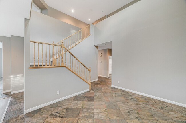 Building Photo - 1st MONTH FREE! Lone Mountain Heights Luxu...