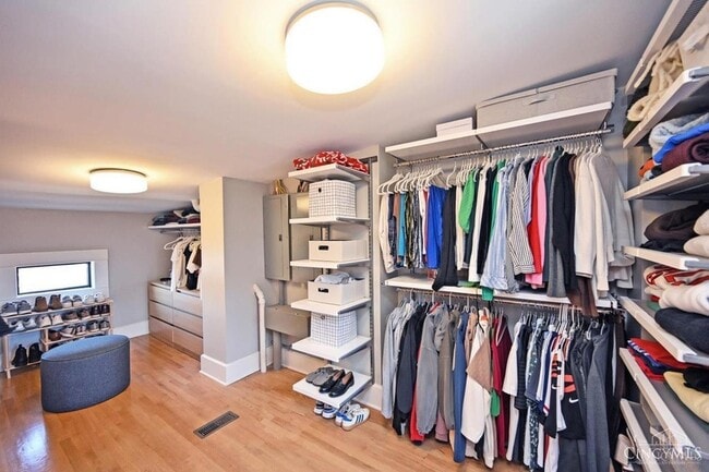 Building Photo - 27 Mercer St