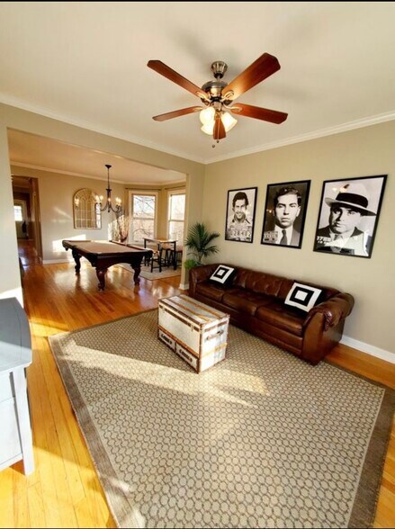 Building Photo - 5638 W Lawrence Ave