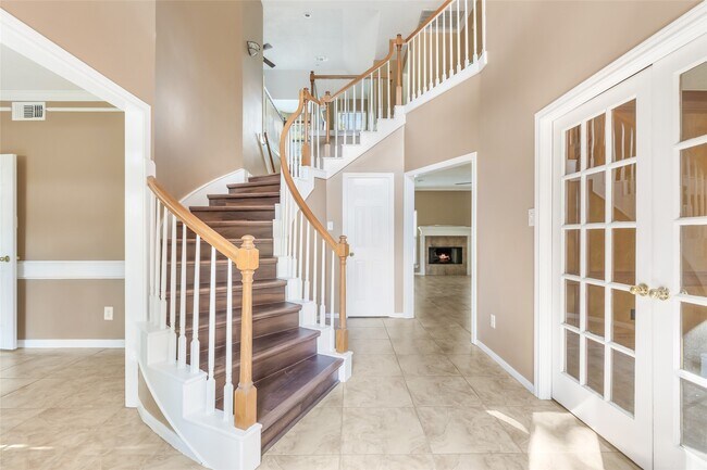 Building Photo - 16222 Rutley Cir