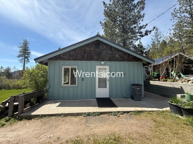 Building Photo - Lakeview Cabin Living – 1 Bed / 1 Bath Retreat on Sprague Lake!