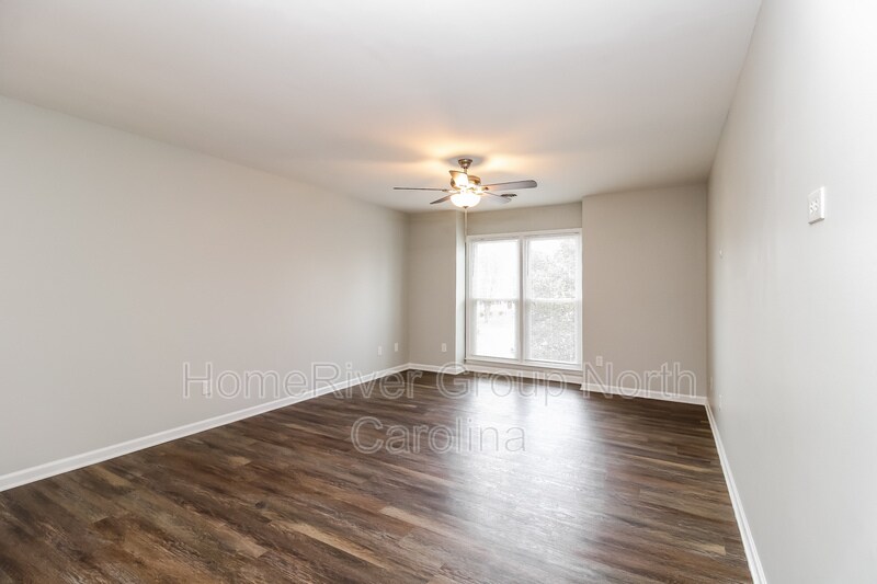 Building Photo - 2303 Bayleaf Ct