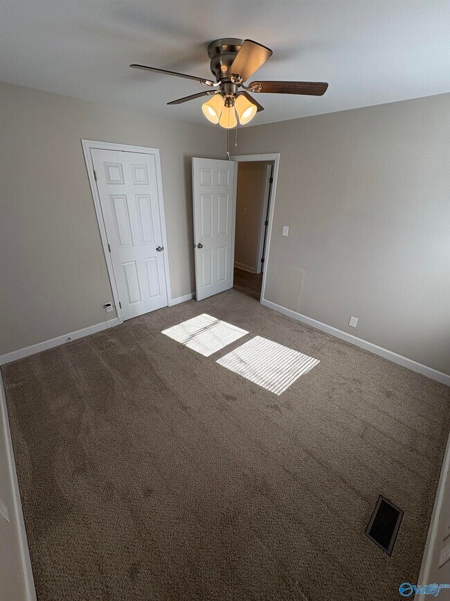 Building Photo - 3118 Adonna Dr NW