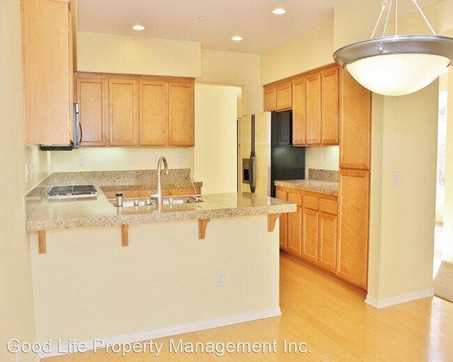 Building Photo - 3 br, 2.5 bath House - 16924 Abundante St