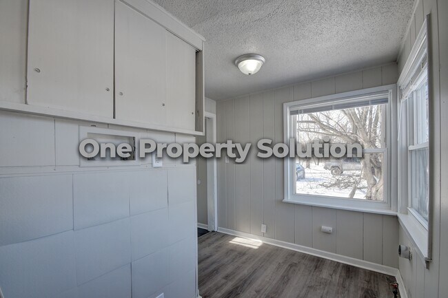 Building Photo - 2642 Clay St